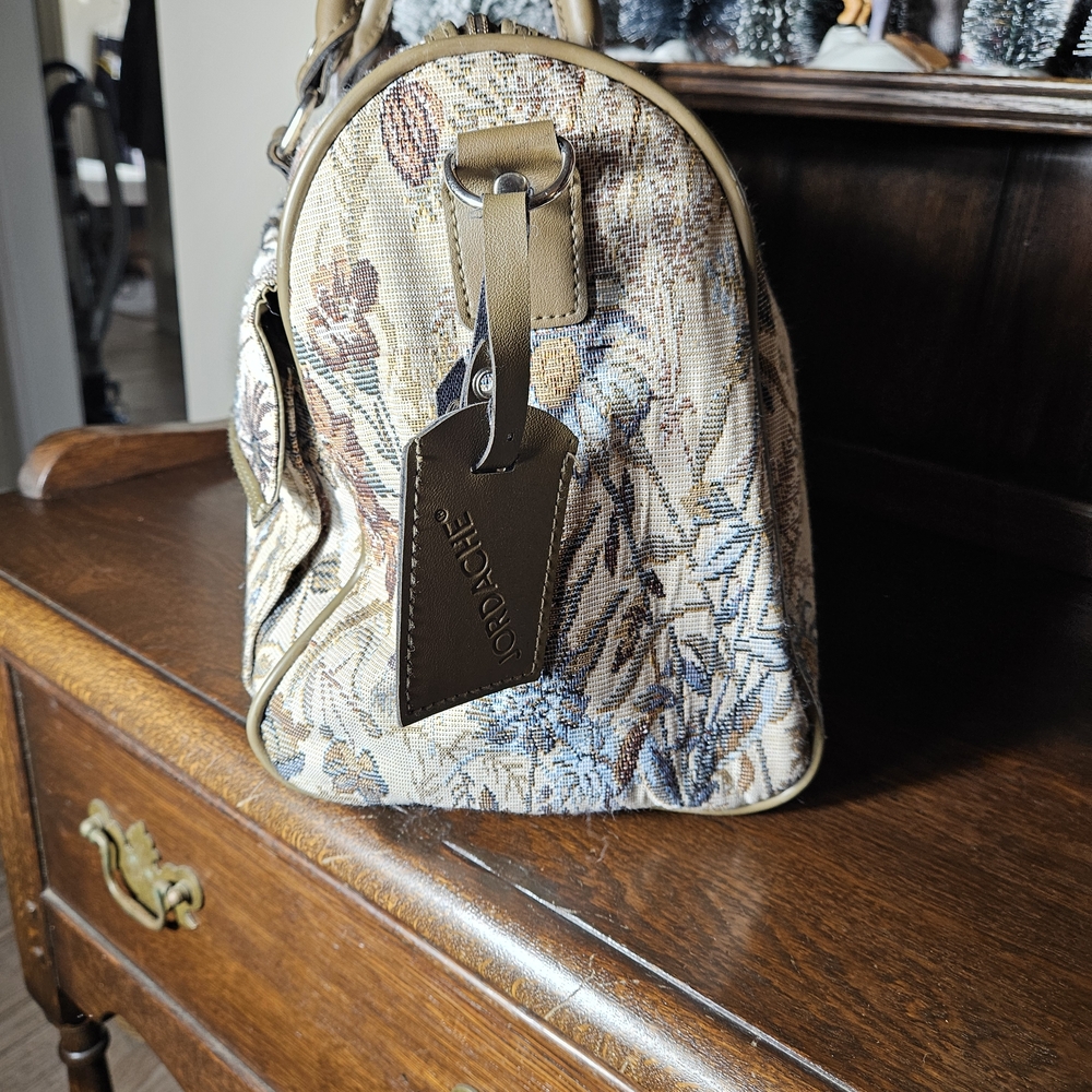 Vintage Floral Tapestry Handbag - Picture 5 of 10